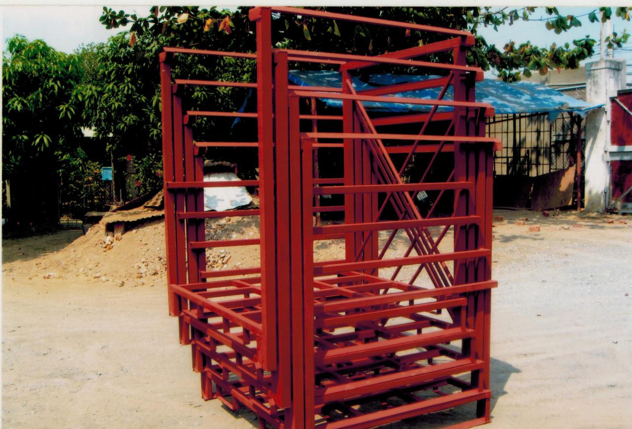xưởng gia công kệ sắt