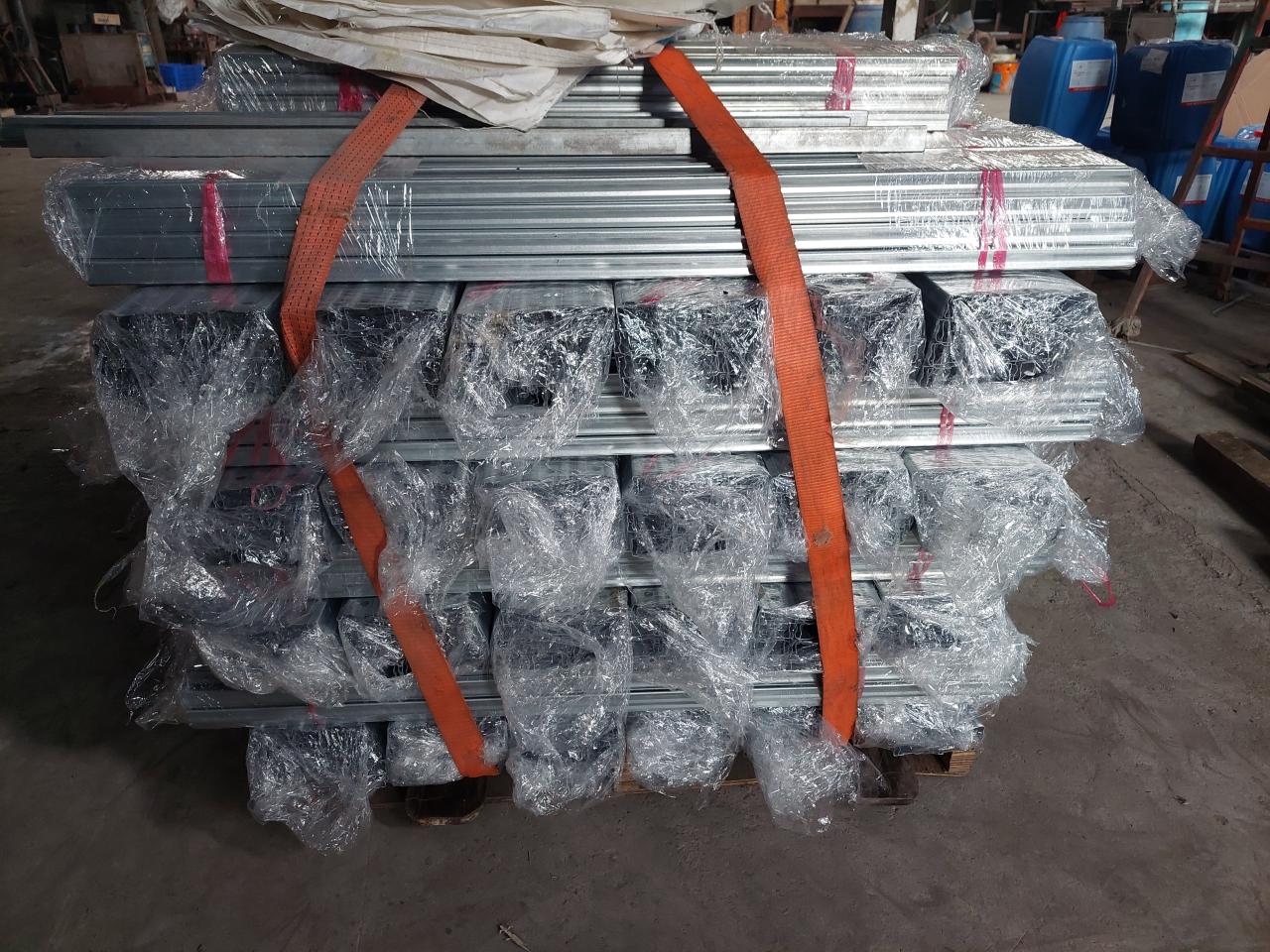 gia công kệ để hàng