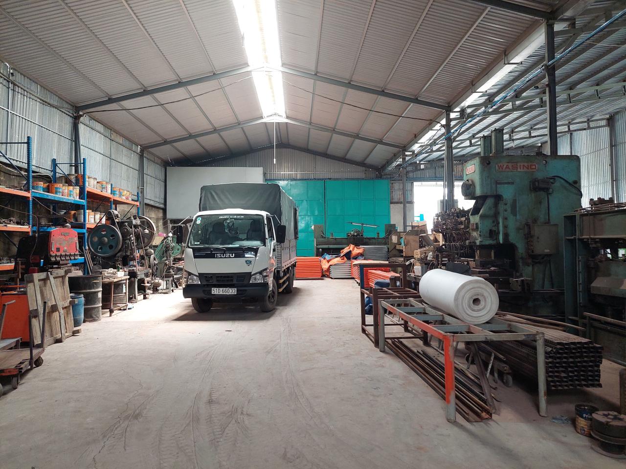 gia công kệ để hàng